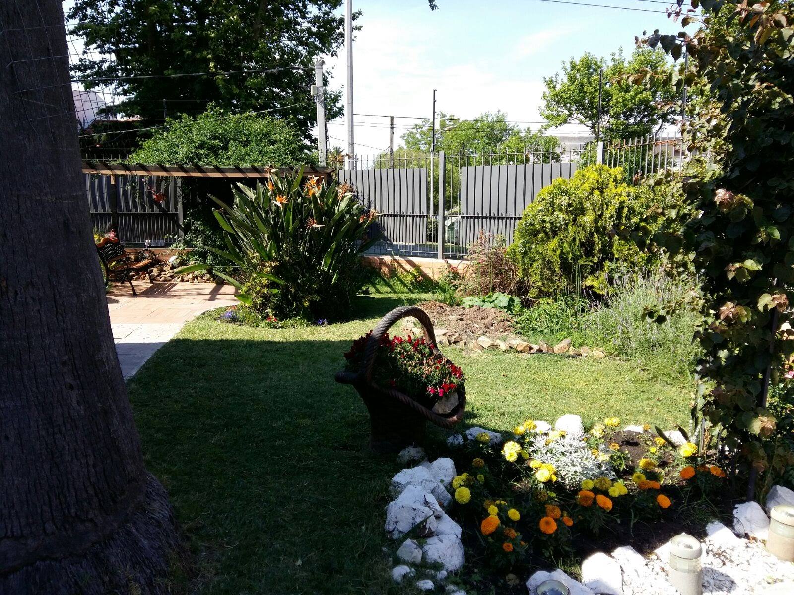 Jardines del Residencial Rimac En-hacore en Malvín, Montevideo - hogar de ancianos Uruguay